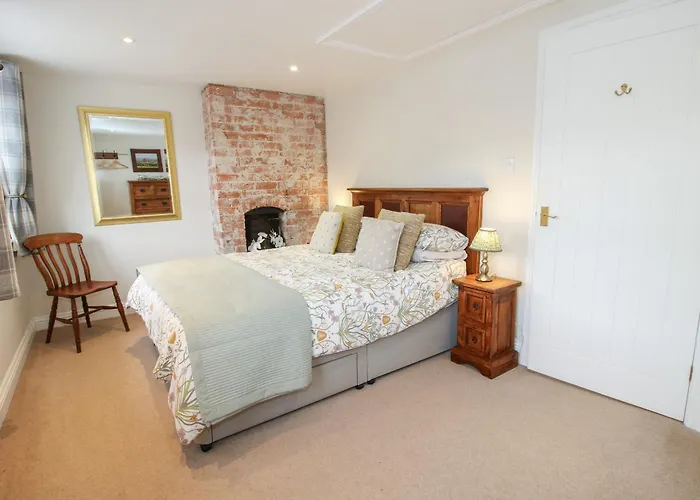 Moorhen Cottage